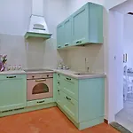 1 Bedroom Gorgeous In