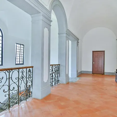 1 Bedroom Gorgeous In Апартаменты