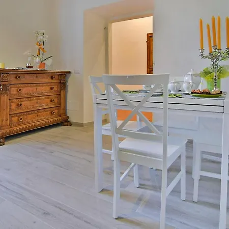 1 Bedroom Gorgeous In Apartment