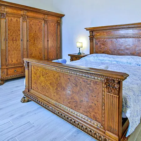 1 Bedroom Gorgeous In *