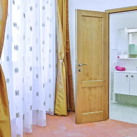 1 Bedroom Gorgeous In * Arezzo
