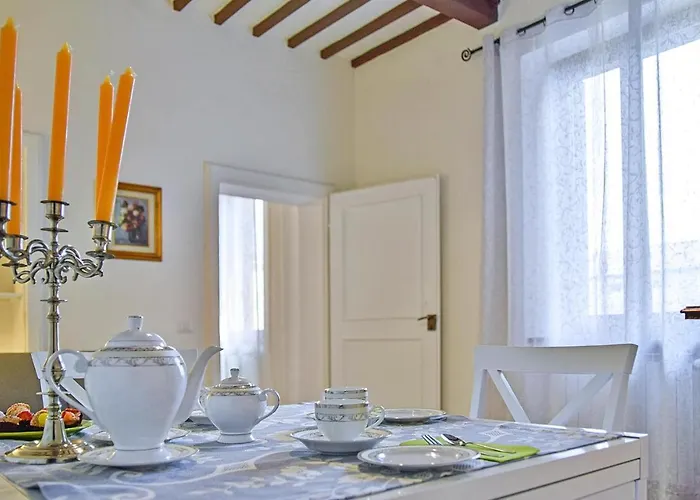 Апартаменты 1 Bedroom Gorgeous In *